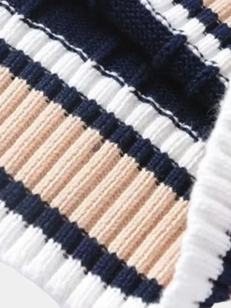 Elegant Knit Vest with V-Neck - Finley & Family