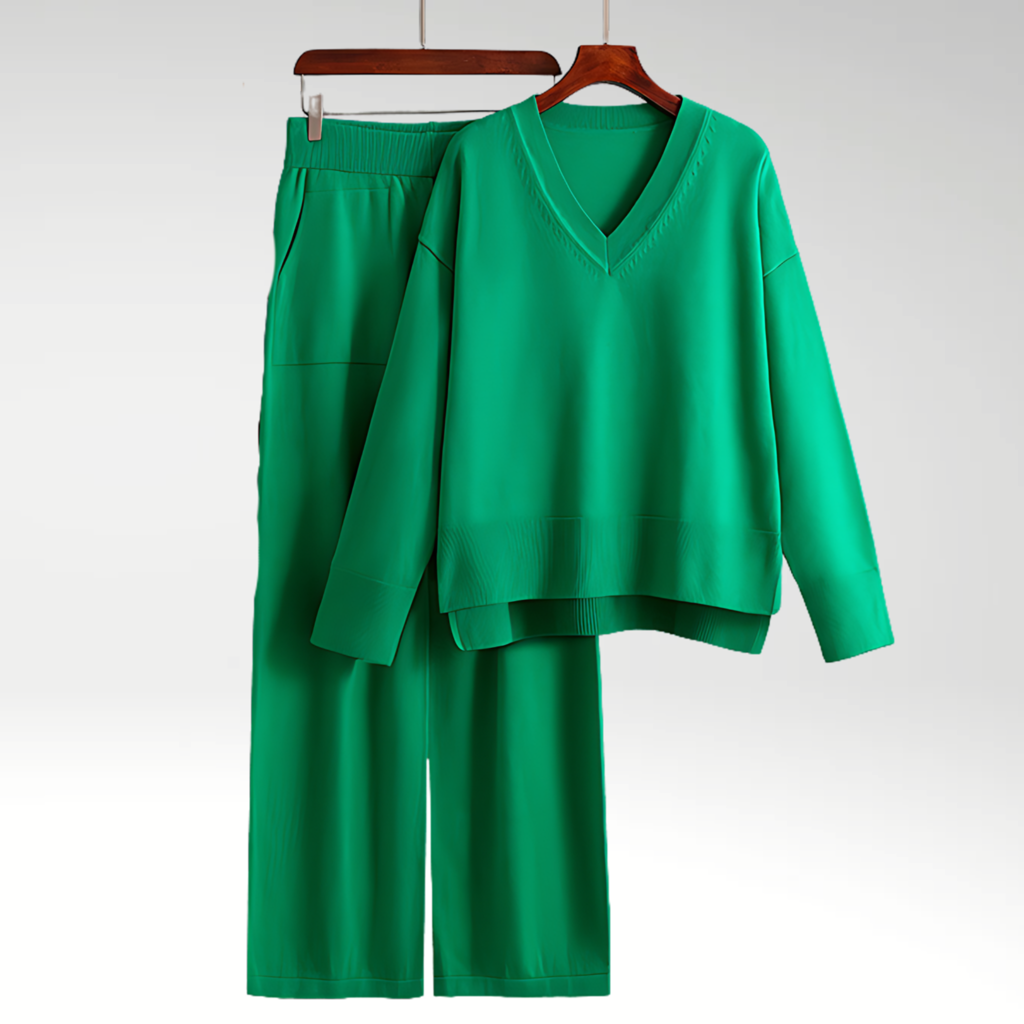 Carol | Luxe Two-Piece Set with V-Neck