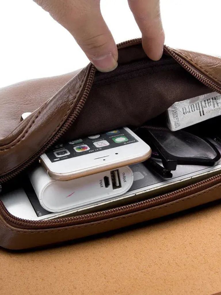 Finley & Family Milan Essential Leather Crossbody Bag