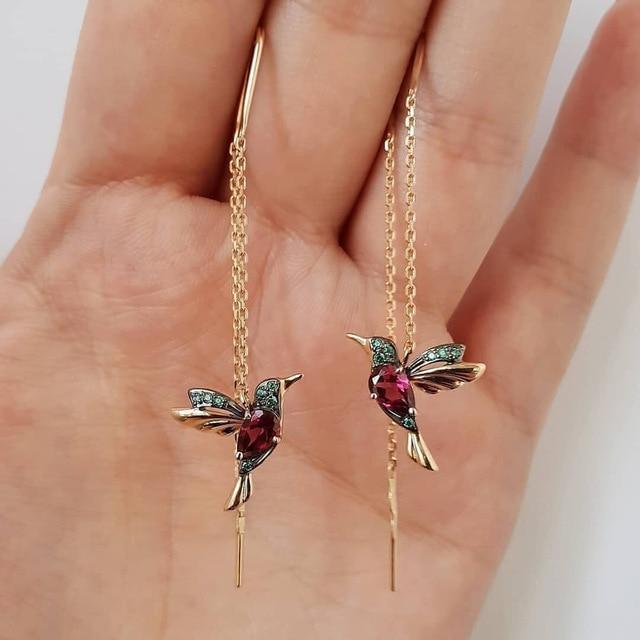 Earrings with Enamel and Zirconia in the Shape of a Hummingbird