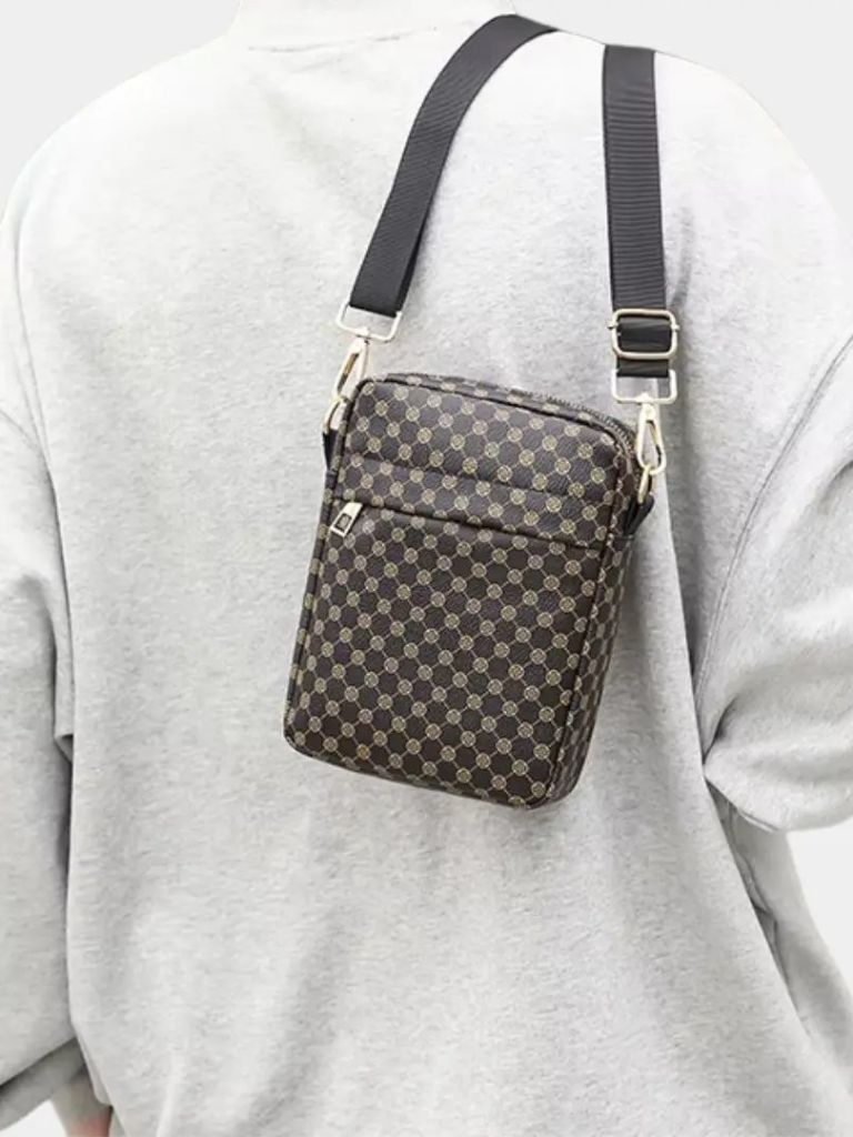 Finley & Family Mini Vintage-Style Shoulder Bag