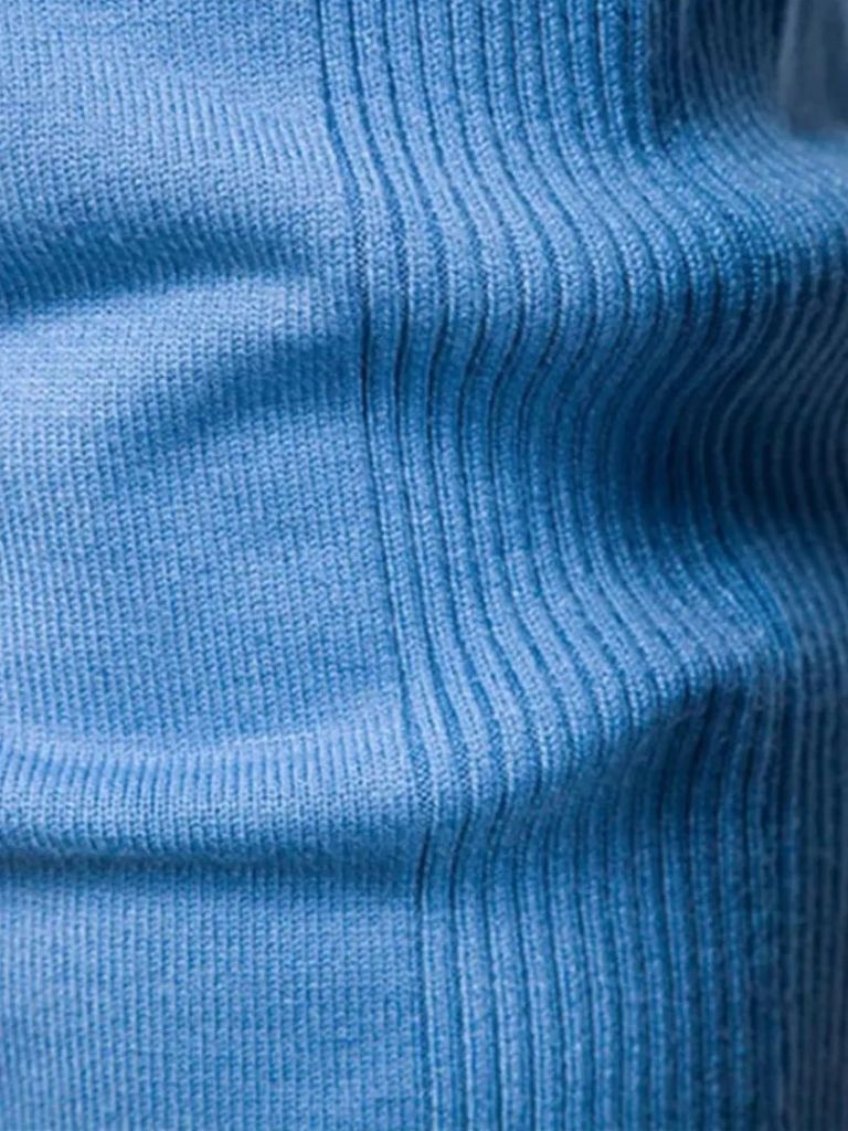 Minimalist Sweater - Crosss & Crown