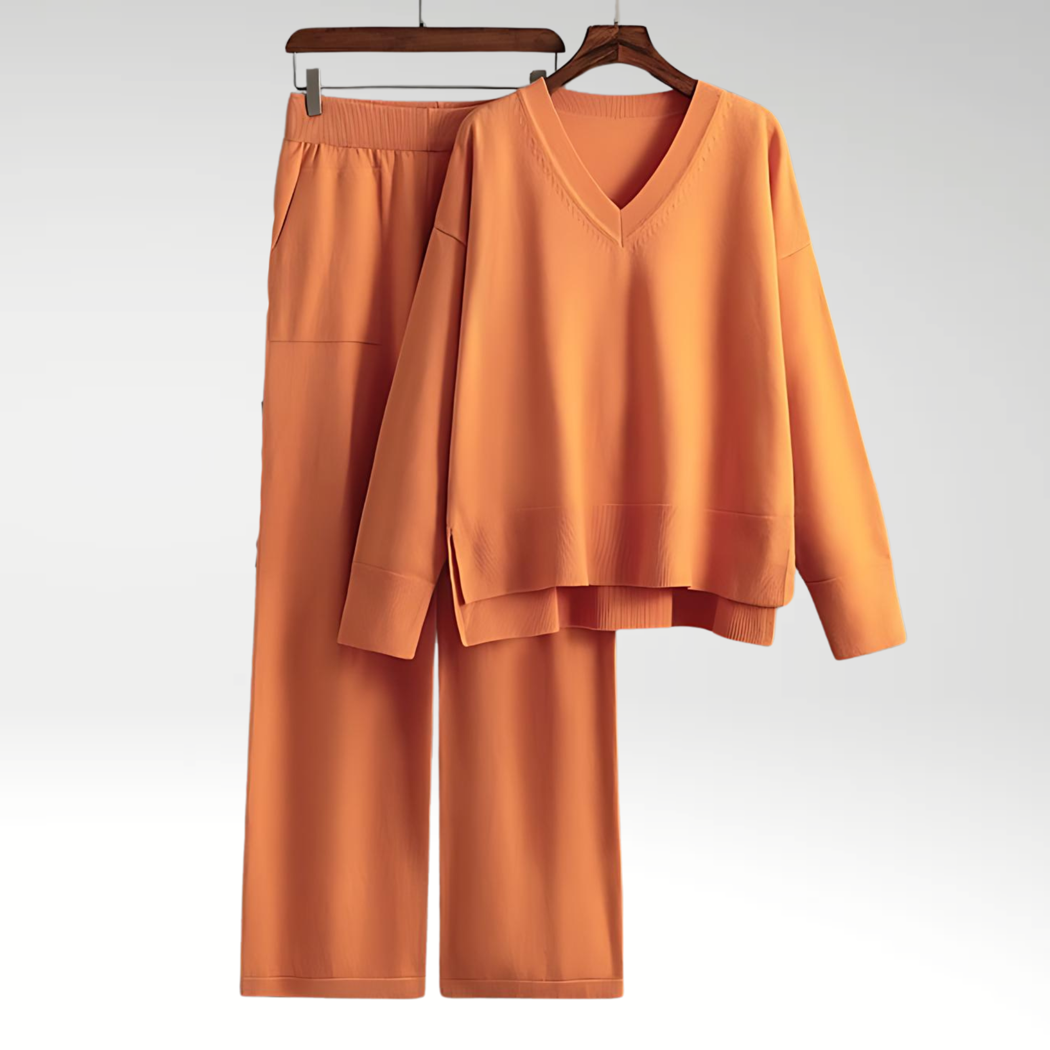 Carol | Luxe Two-Piece Set with V-Neck